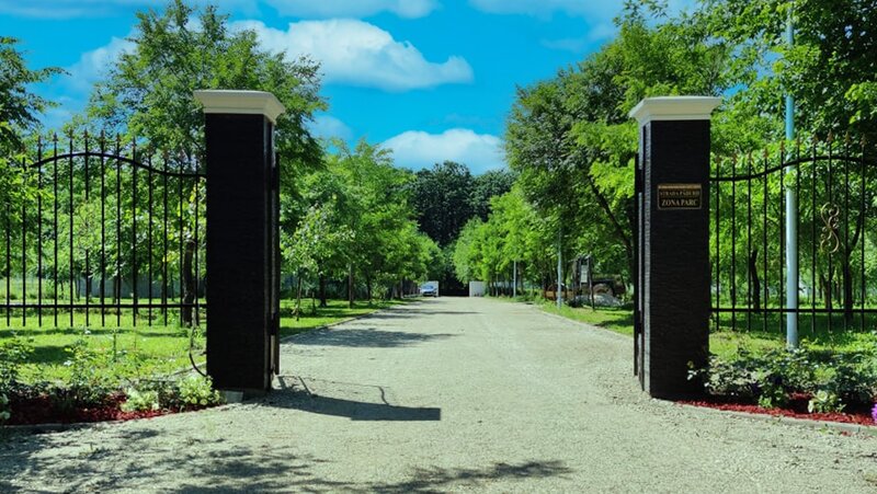 Ilfov, teren premium la Codrii Vlasiei comunitate privata vecini milionari.